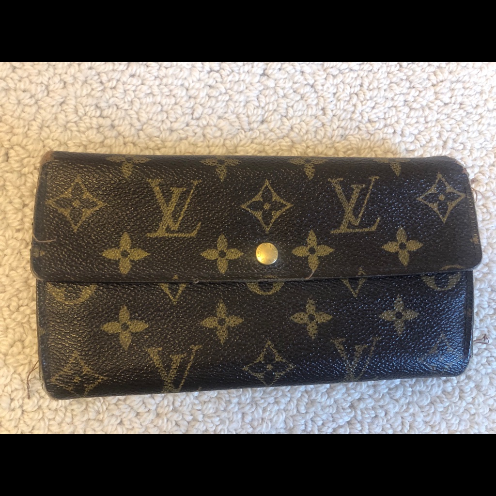 Authentic Louis Vuitton Monogram Snap Wallet